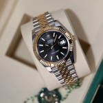 Rolex Datejust 41 mm Yellow Rolesor Bright Black Dial 126333 Jubilee