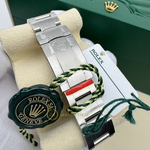 Rolex Oyster Perpetual 41 mm Oystersteel Green Dial 124300 