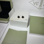 Серьги Van Cleef & Arpels Vintage Alhambra Onyx Yellow Gold