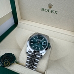 Rolex Datejust 41 mm 126300 Mint Dial Jubilee