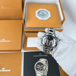 Girard-Perregaux Laureato EVO3 Chronograph Black Dial 44 mm 80180