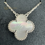 Подвеска Van Cleef & Arpels Vintage Alhambra Pearl White Gold