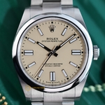 Rolex Oyster Perpetual 41 mm Oystersteel Beige Dial 134300